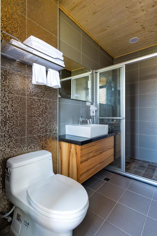 Iris Guest House Hualien City Exterior photo